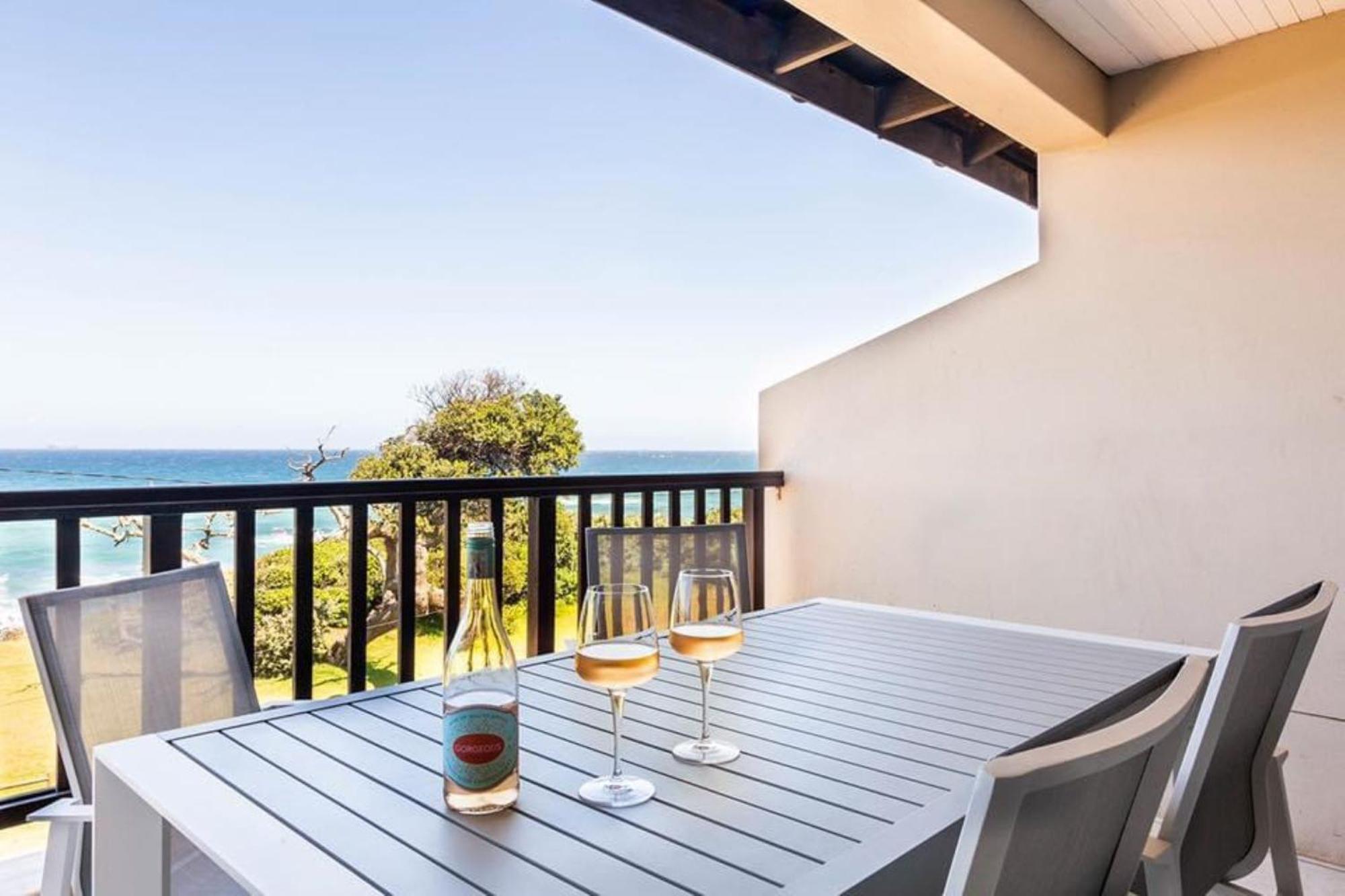 Apartamento 6 Dolphin Views La Mercy Beachfront Exterior foto